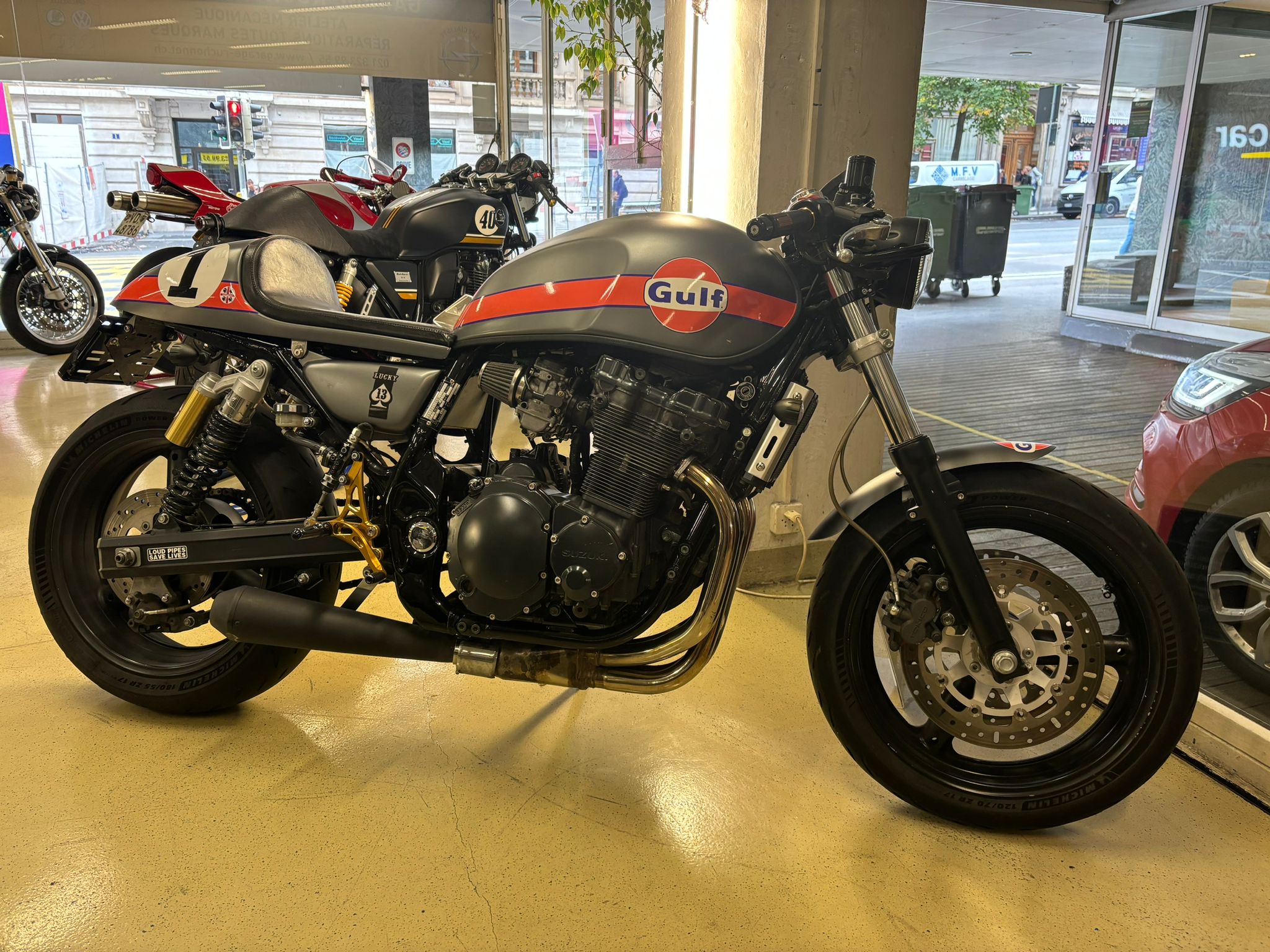 Suzuki Inazuma 750 café racer occasion garage Ruchonnet Lausanne
